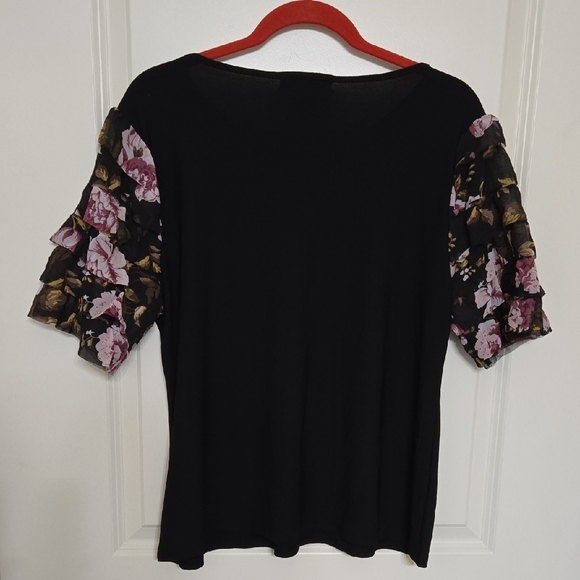 Elegant Black Top with Floral Sleeves - Picture 2 of 3